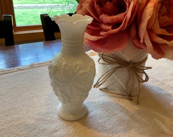 Imperial Glass Loganberry Milk Glass Bud Vase~6”