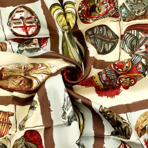 Hermes Scarf "Persona" by Loic Dubigeon Vintage 90cm Silk | Carre Foulard