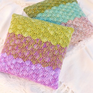 Crochet Pattern - Mermaid Dreams Pillow - PDF