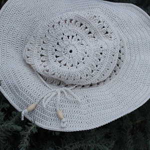 Patron au crochet Chapeau de soleil pétales PDF image 6