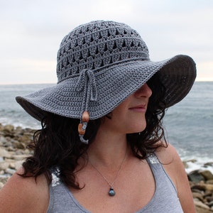 Patron au crochet Chapeau de soleil pétales PDF image 1