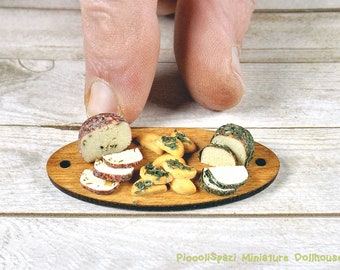 Rustic cheeses and savory biscuits board, food miniature, dollhouse 1:12 scale, rustic aperitif, Italian appetizer fromagerie, minis ooak