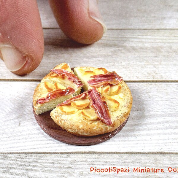 Pancetta and potatoes focaccia board, bacon flat bread dollhouse, vegetables miniature, realistic food 1:12 scale, roombox baker, mini ooak