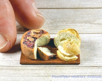 Doll's house miniature board, herb cheese and loaf of bread, tray 1:12 scale, realistic food, rustic decor, fromagerie, made in Italy, ooak