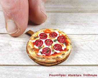 Saracena Pizza, fresh tomatoes, realistic food miniature, dollhouse decor, 1:12 scale board, Italy pizzeria roombox, italian cuisine, ooak