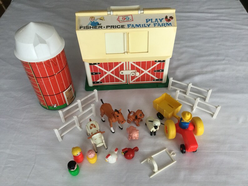 Fisher Price Family Play Farm