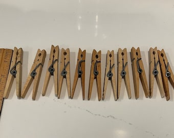 10 Farmhouse vintage weathered spring/clip clothespins.