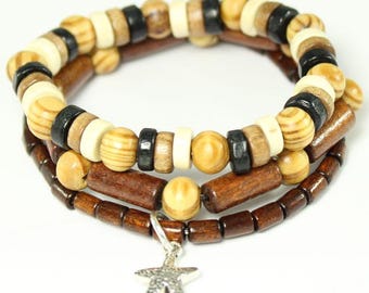 Wooden Bead Bracelet Kit | DIY Jewellery Making Kit 3 Elastic Bracelets with Wooden Beads & Charms Gift Craft Kit in Organza Bag