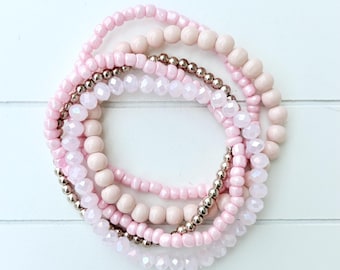 Pink Bead Bracelet Making Kit – Makes 5 Stretch Bracelets | Kids Craft Kit | Jewellery Making Gift | DIY Beading Kit with Organza Bag