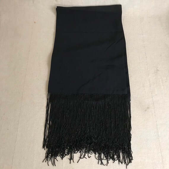 Vintage Knit Scarf 30s // Black Ascot Fringe DEAD… - image 3