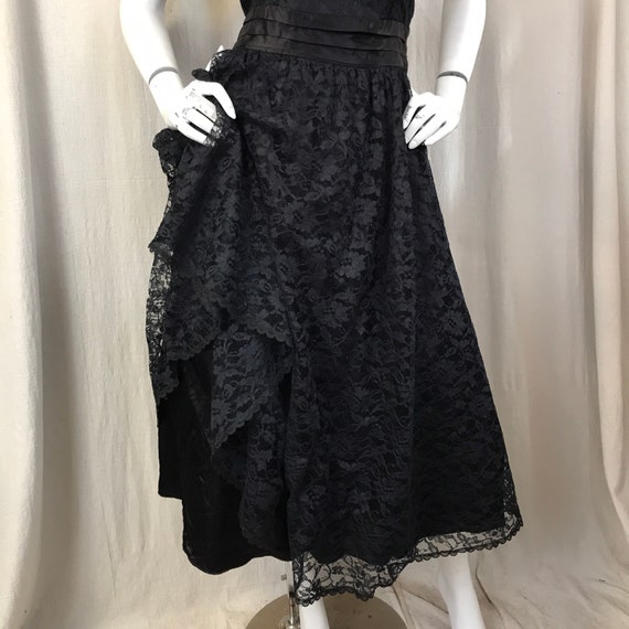 Strapless Black Lace Prom Dress Ruffled // Gunne … - image 7