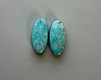 Ganz natürliche Nummer 8 Türkis Cabochon Paar 12 Karat Gesamtgewicht Cab, Schön und selten in der Natur zu finden N874