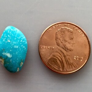 TM33 Natural Turquoise Mountain Turquoise Cabochon 6 Carat Cab Stone Untreated Gemstone Gems