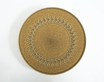Quistgaard Relief ceramic plate / cake stand. Denmark. 1960's or 1970's.