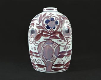 Royal Copenhagen Kari Christensen Tenera ceramic vase. Denmark. 1960's.