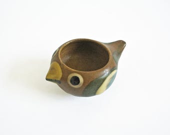 Dybdahl bird ceramic egg cup. Denmark, 1960's. Danish studio pottery.