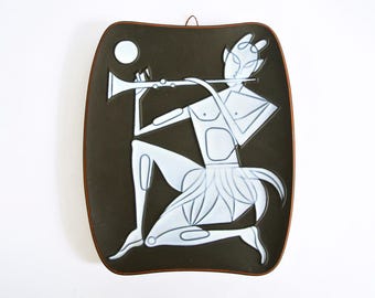 Knabstrup ceramic wall plaque / wall tile. Designed by Piotr Baro. Denmark. 1950's.