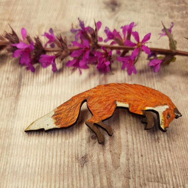 Fox Brooch - Fox Badge - Fox Pin - Wooden Badge - Hand painted - Wildlife Badge - Wooden Wildlife Badge - wooden pin badge - Handpainted Fox