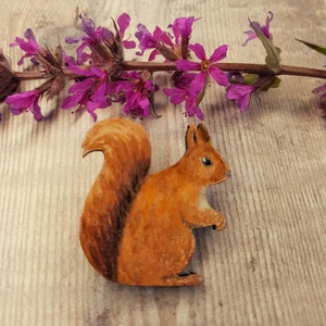 Squirrel Badge - Squirrel Brooch - Squirrel Pin - wooden badge - wildlife badge - hand painted badge - wooden pin badge - Squirrel -