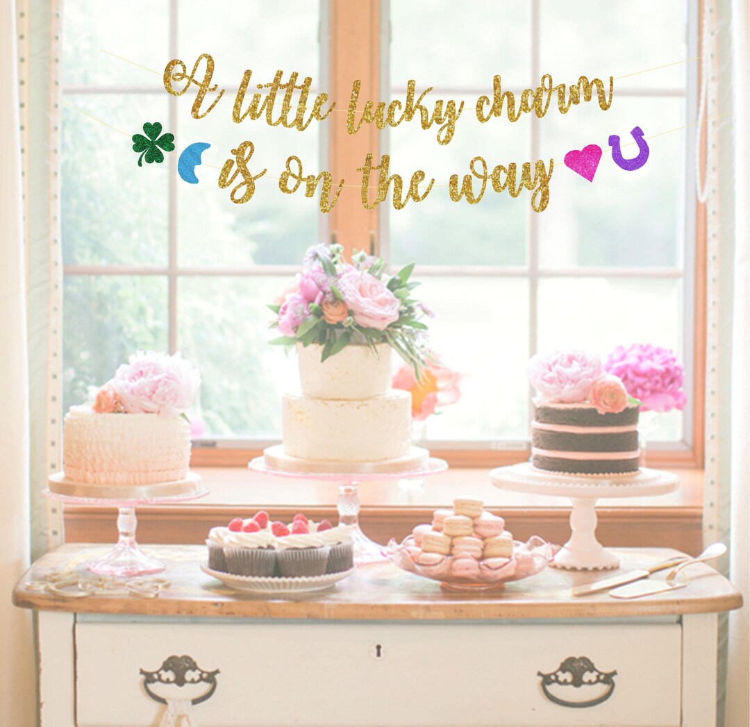 Weimaro Little Miss Lucky Charm Banner – St. Patrick’s Day Birthday Decor For Girls