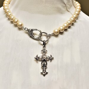 wedding necklace/Pearl Necklace/Cross Necklace/Wedding Jewelry/Religious Jewelry/Bridal Necklace/Bridesmaid Necklace