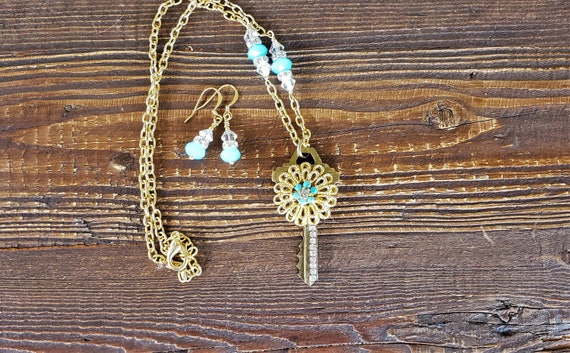 Handmade Jewelry/altered Key Necklace/assemblage Jewelry/vintage  