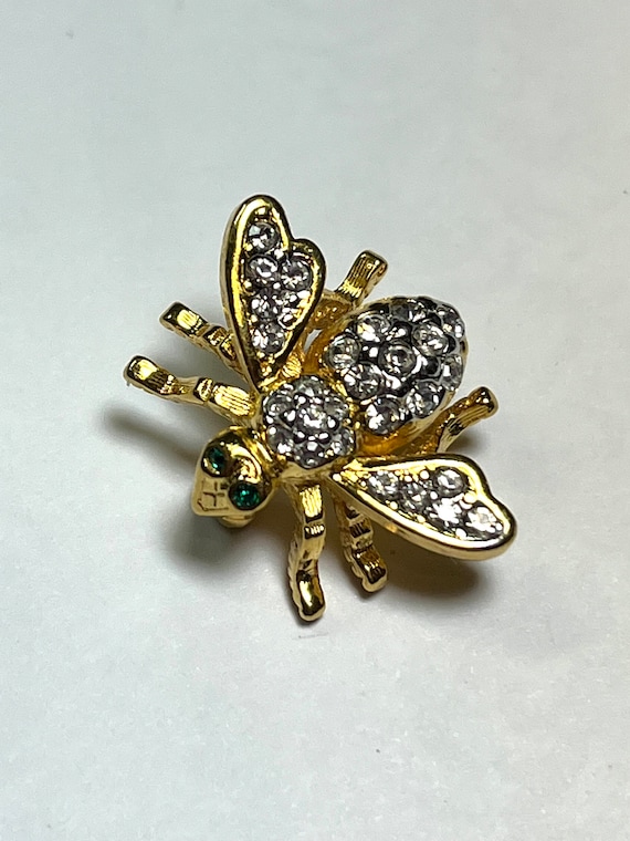 joan rivers bee brooch Gem
