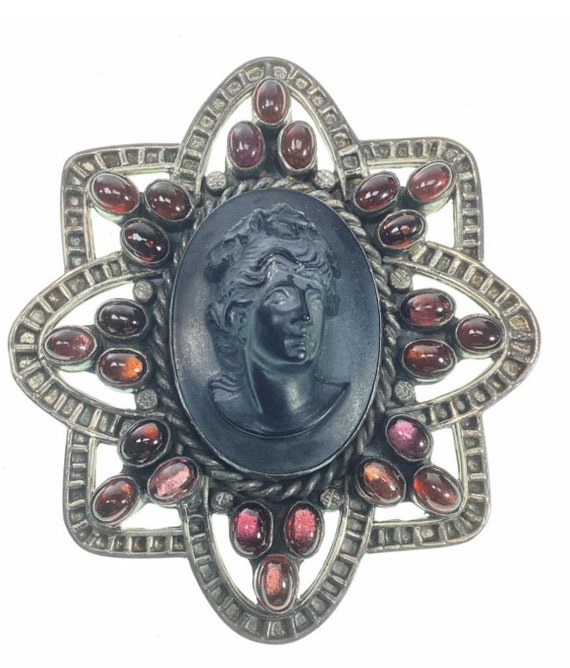 Vintage Cameo/Mourning Brooch/Garnet Brooch/Mourni