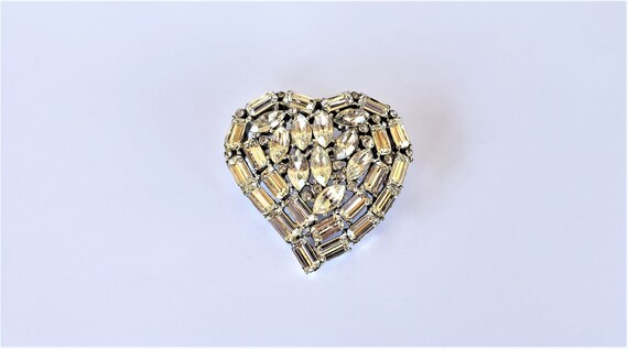 Weiss Brooch/Rhinestone Brooch/Heart Brooch/Vintag