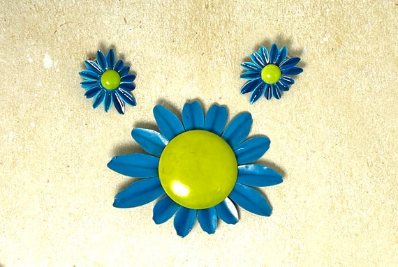 Daisy Brooch/Daisy Earrings/Vintage Brooch/Vintag… - image 1