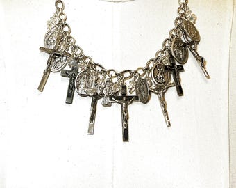 Collar/Collar religioso/Católico/Collar de medallas religiosas/Collar de crucifijo/Collar de cruz