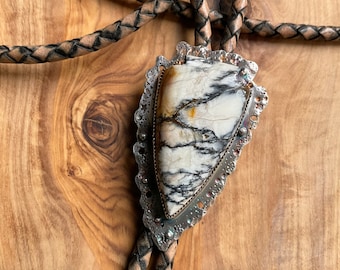 Genuine hubei white opalized stone bolo tie for her, arrowhead shaped bolo tie, hubei opalized stone bolo tie, ooak bolo tie,  lariat tie.