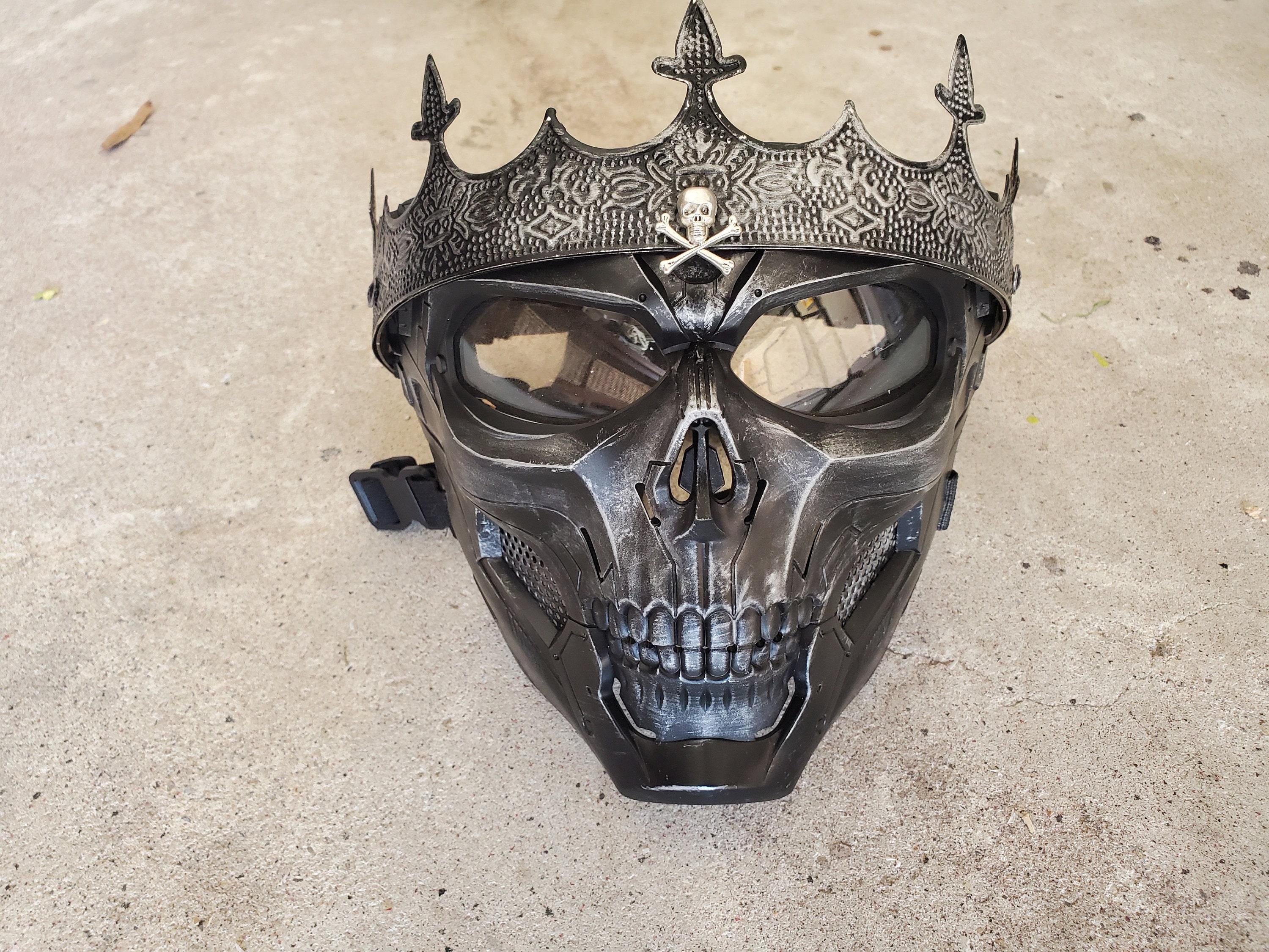 Dead King Mask - Etsy Norway