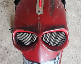 Airsoft mask with spikes