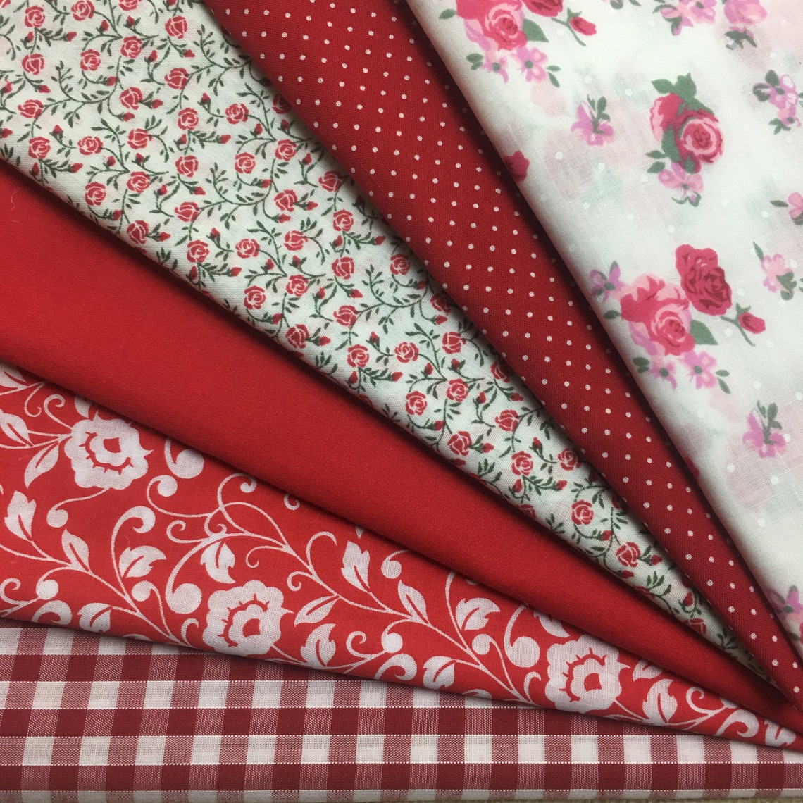 FAT QUARTER BUNDLES Or 10 Fabric Squares Red Vintage Etsy