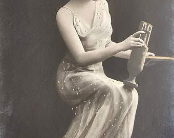 Grecian Goddess /// Ancient World /// Miss Dirys /// Reutlinger Paris /// Original Antique French Postcard /// Year 1907