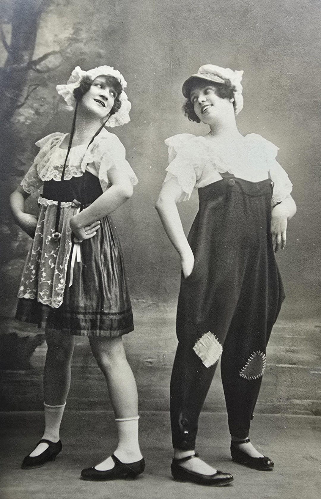 Carnival Costumes /// Theatrical Stage Sisters /// Clown Women Portrait ...
