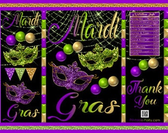 Op de afbeelding: Paarse en groene Mardi Gras-goodiebags met gouden glitteraccenten. De tassen hebben een maskerontwerp en de tekst "Mardi Gras" en "Bedankt".