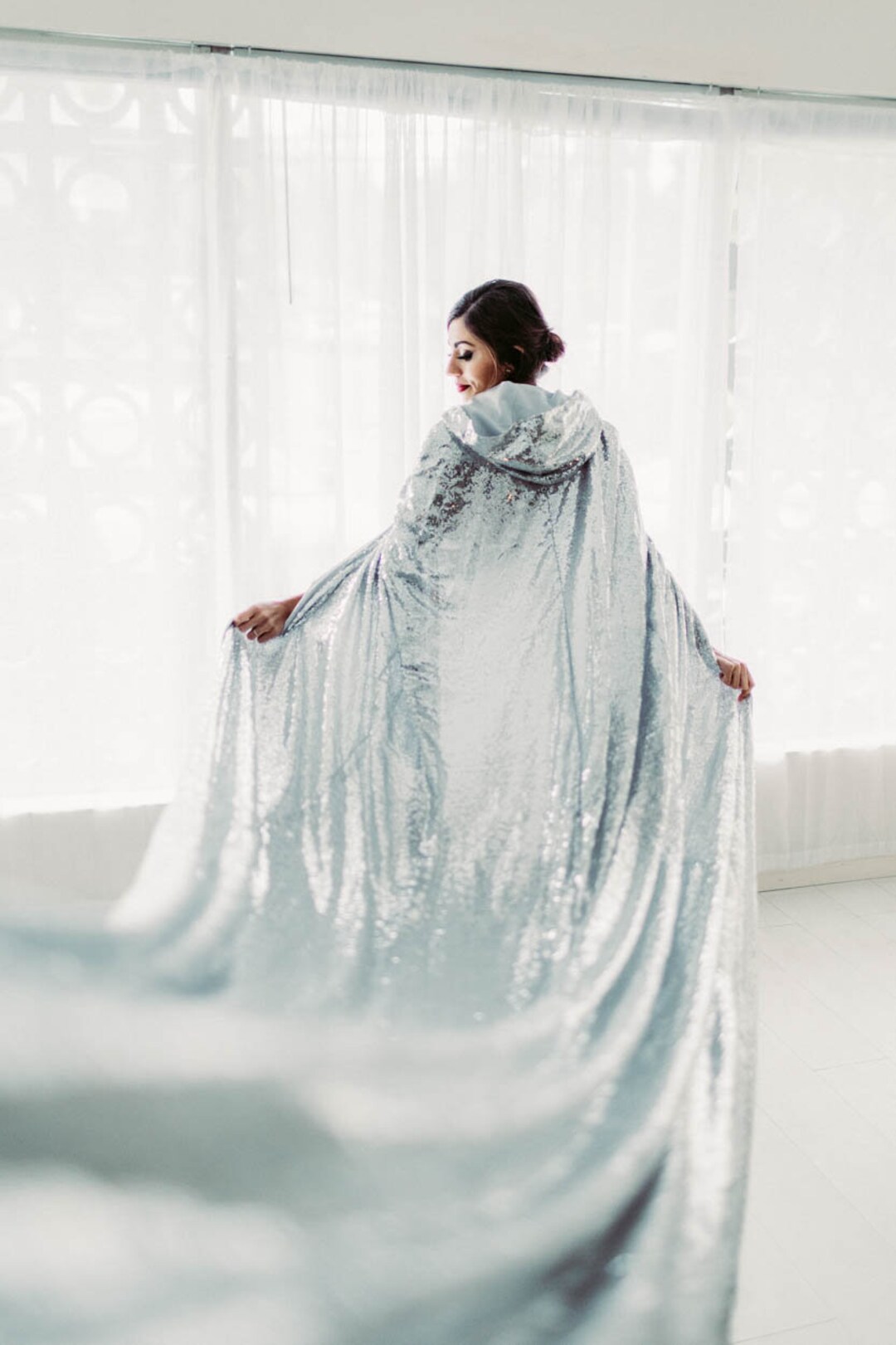 Fantasy Cape Silver Costume Accessories Female main image 1