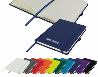 Cuaderno A5 personalizado / Impreso con nombre. ¡Perfecto para la escuela, la oficina o tu mochila! - Azul marino francés (y otros colores). De That's My Pencil™.
