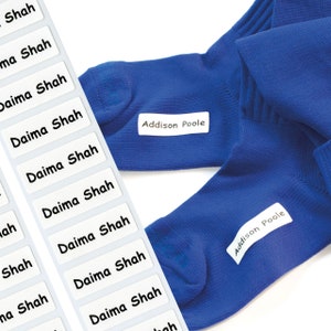 Etichette termoadesive - Stretch Tags™ Il nastro adesivo definitivo per etichettare vestiti, calzini e tessuti elastici. Niente vestiti con queste etichette!