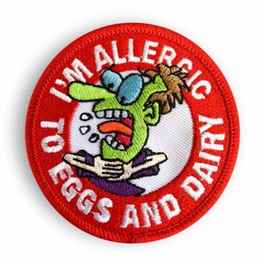 Toppe, spille e adesivi di allerta allergia - Allergico a uova e latticini - Design divertenti ma cogli l'importante messaggio sulle allergie alimentari