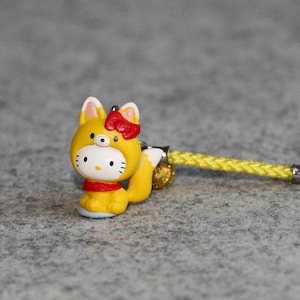 Kawaii Kitty Cosplay Charm: Vintage japoński akcesorium do telefonu komórkowego