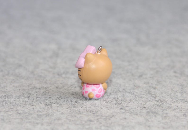 Japanese Kawaii Vintage Kitty Keychain, Mobile Phone Charm, Limited Edition, Kitty Dress In Leopard Print Clothes, Friendship Gift image 7