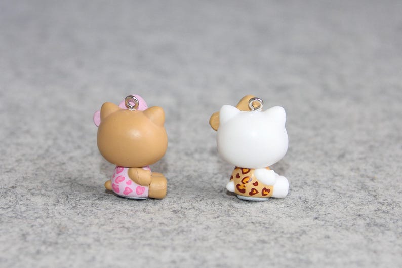 Japanese Kawaii Vintage Kitty Keychain, Mobile Phone Charm, Limited Edition, Kitty Dress In Leopard Print Clothes, Friendship Gift image 4