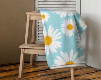 Retro Daisy Towel Comfy & Cozy for yoga, bathing, workout, beach or lounging, Mothers Day Gift