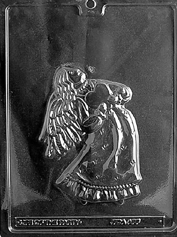 Cybrtrayd V137 Triple Heart Pretzel Valentine Chocolate Candy Mold