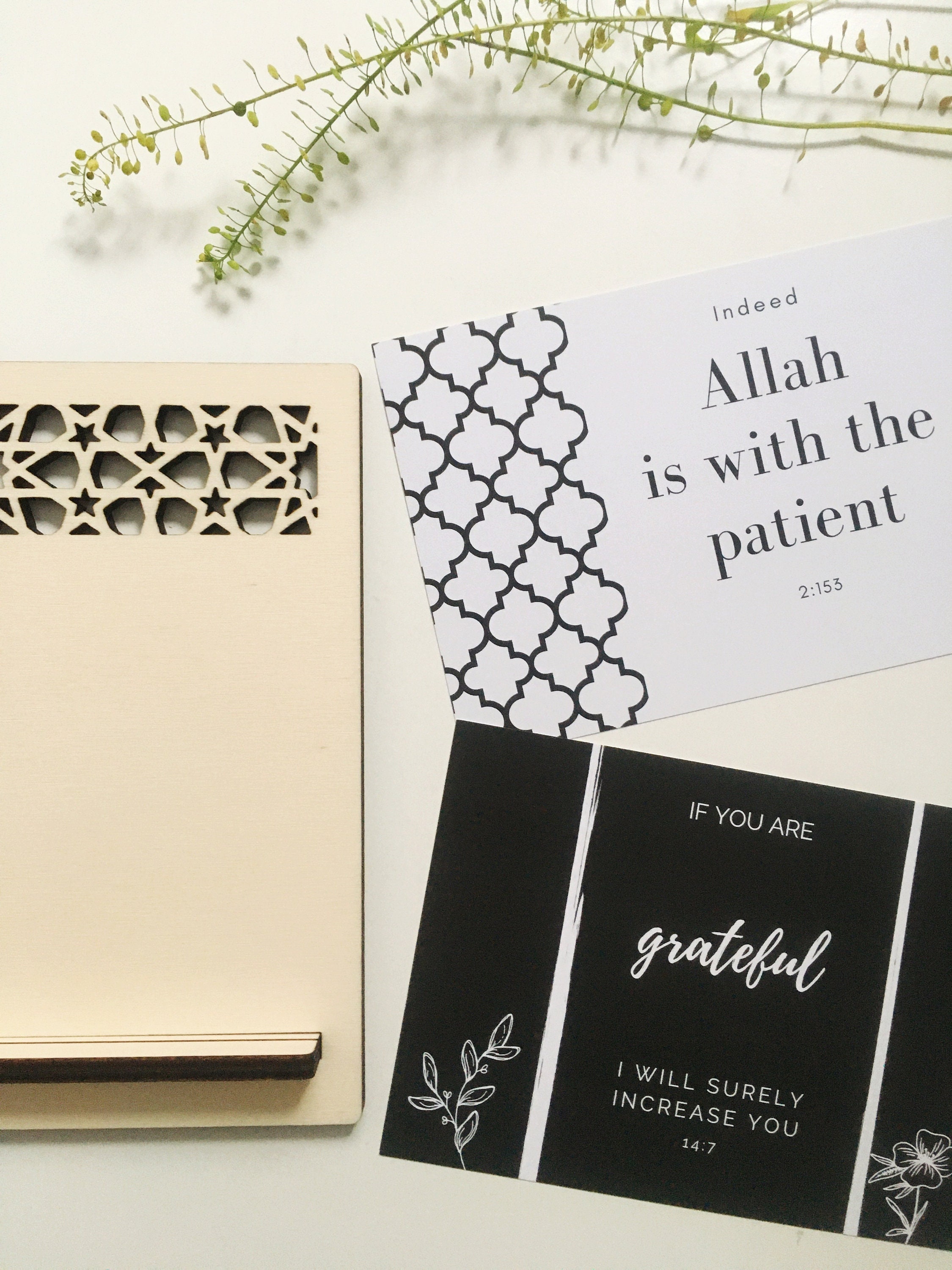 Islamic wall display shelf with Quranic prints Etsy.de