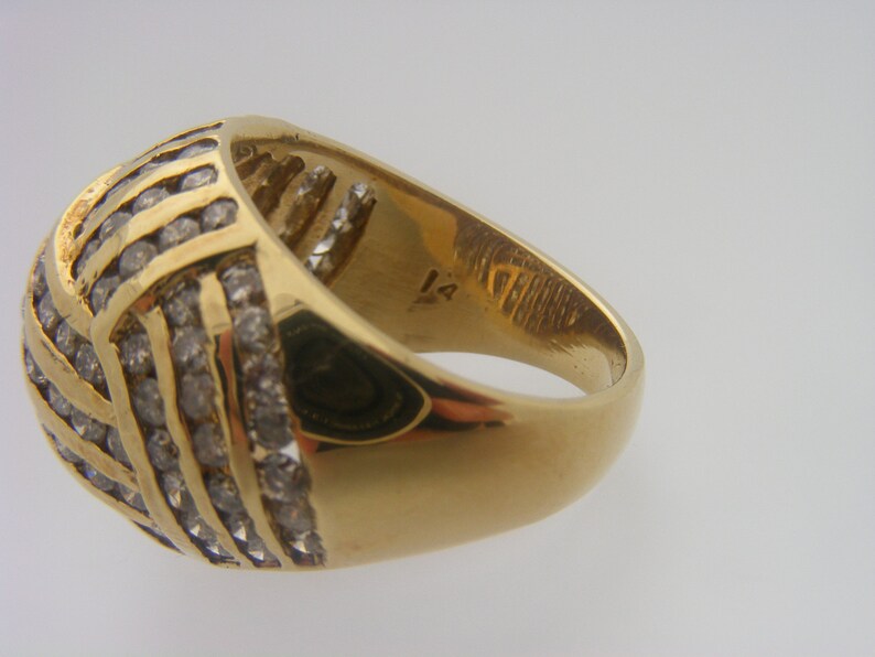 Ladies Round Cut Diamond Cluster Ring Yellow Gold 2.50 Carat T.W