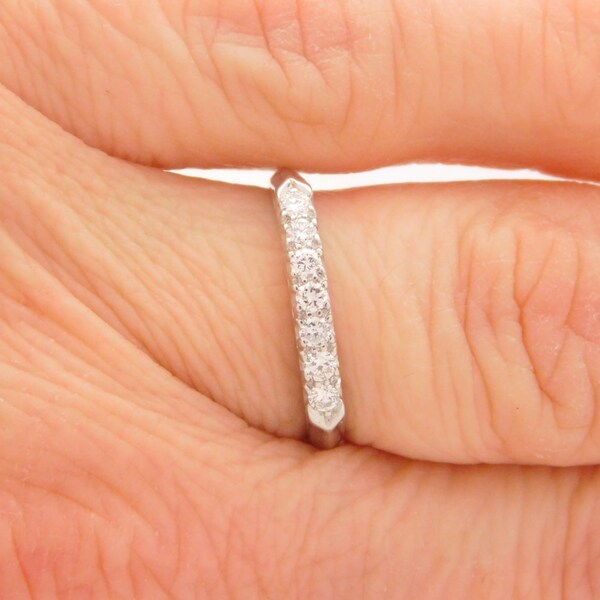 0.25 Carat T.W. Ladies Vintage Round Cut Diamond Band Platinum Ring